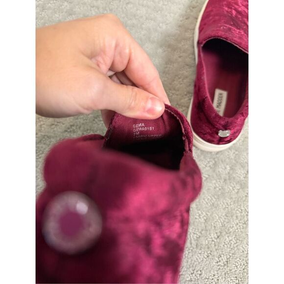 Steve Madden Gema Crushed Velvet Burgundy Platform Loafers size 7 - Picture 5 of 6